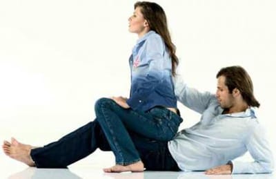 国外小夫妻真人展示48姿势,真人做48姿势图片_16