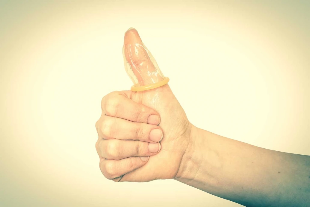 老司机分享扣女朋友8种手势图片_3